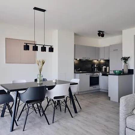 Apartament Maisonette-apartment A11 - Zwei Schlafzimmer, Zwei Baeder, Zwei Balkone & Zwei Terrassen Im 